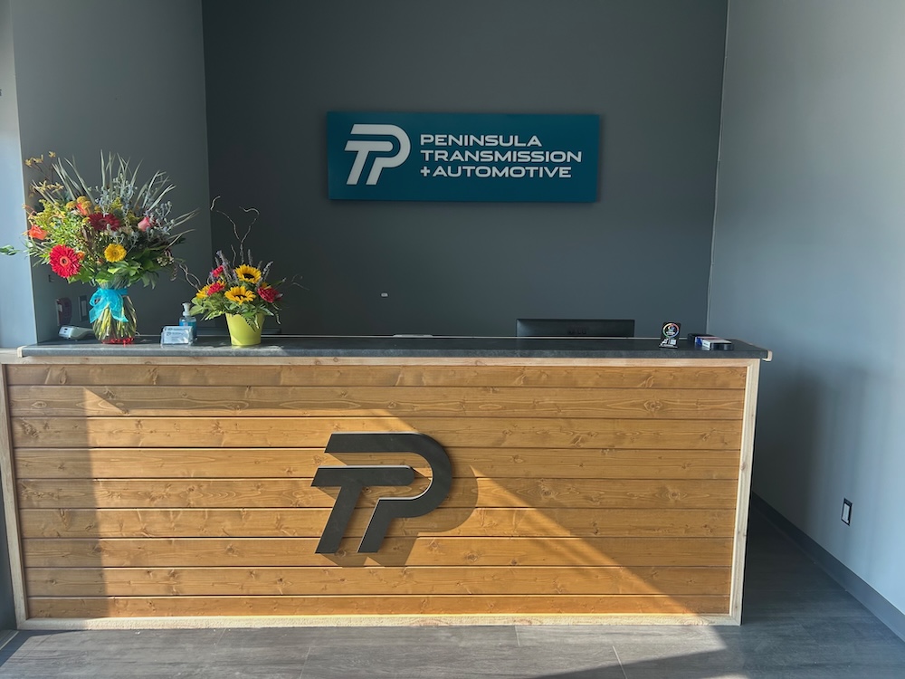 The front desk and reception area at Peninsula Transmission + Automotive in Sidney, BC